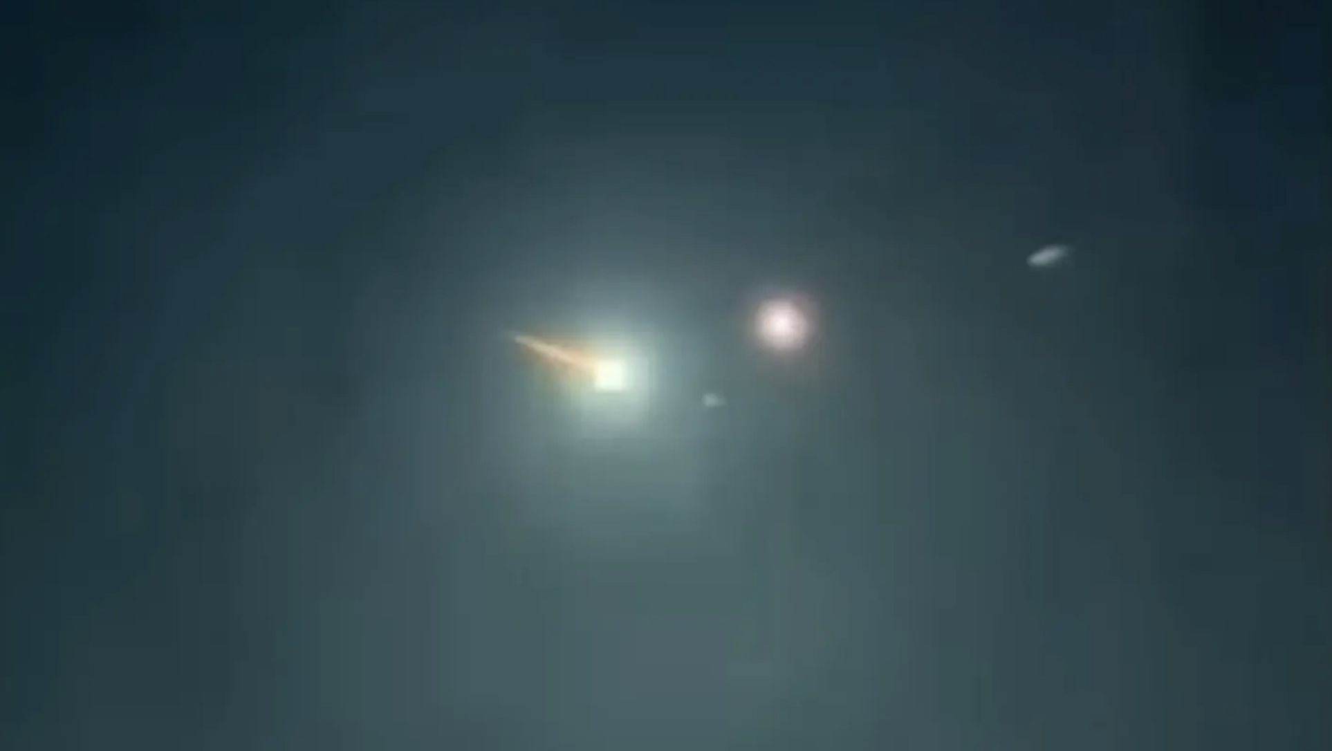 ¿Meteorito en Monterrey? Esto fue lo que se vio en el cielo